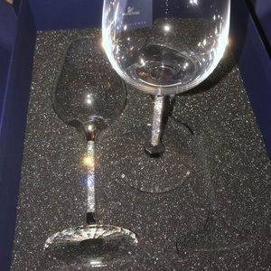 NWT/NIB! Swarovski White Wine Glasses (Set of 2)